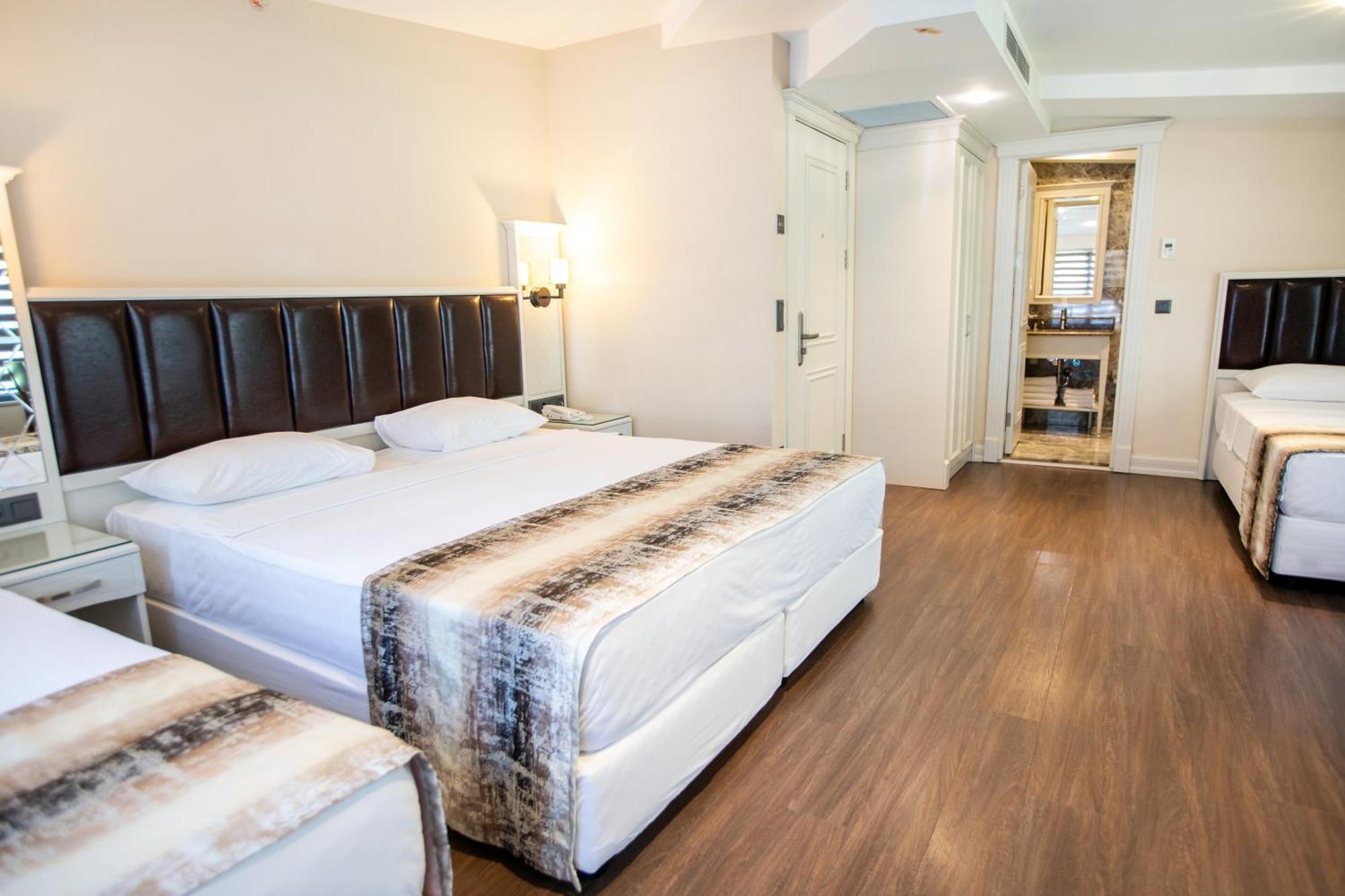 Opatija Hotel Estambul Habitación foto